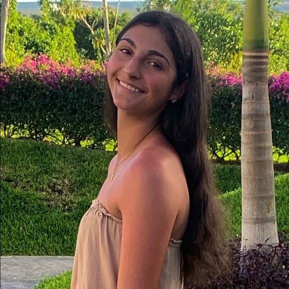 Meet your Posher, Emma - Picture 1 of 1